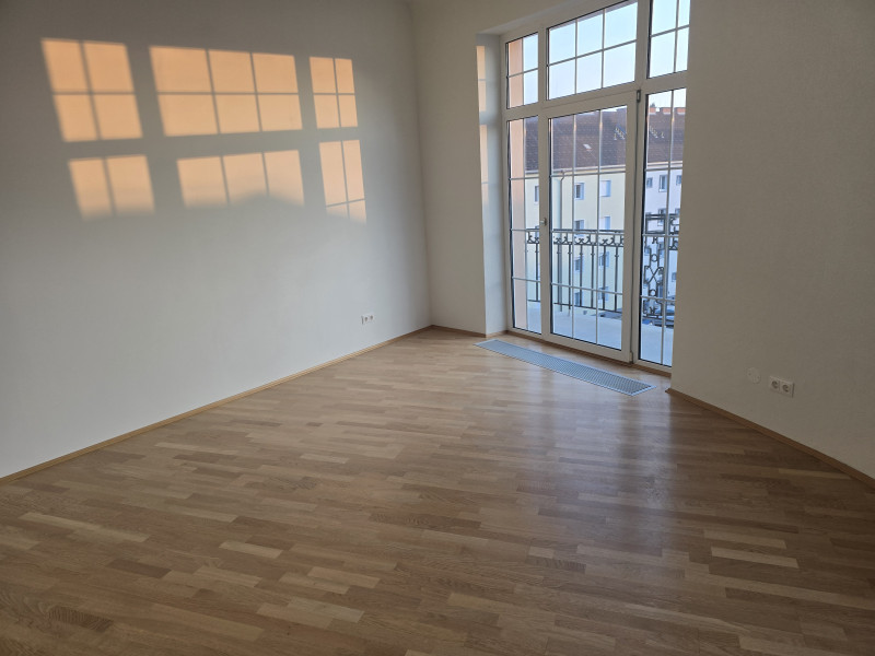 BEREITS VERMIETET!  2700 WR. NEUSTADT-TOPSANIERTE ALTBAUWOHNUNG NÄHE STADTZENTRUM – Bild 13
