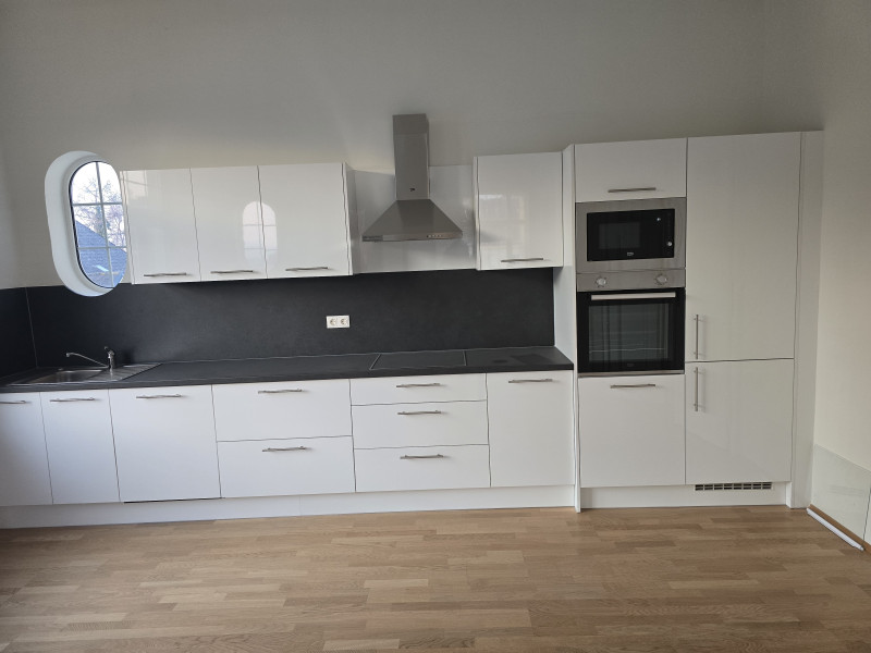 BEREITS VERMIETET!  2700 WR. NEUSTADT-TOPSANIERTE ALTBAUWOHNUNG NÄHE STADTZENTRUM – Bild 14