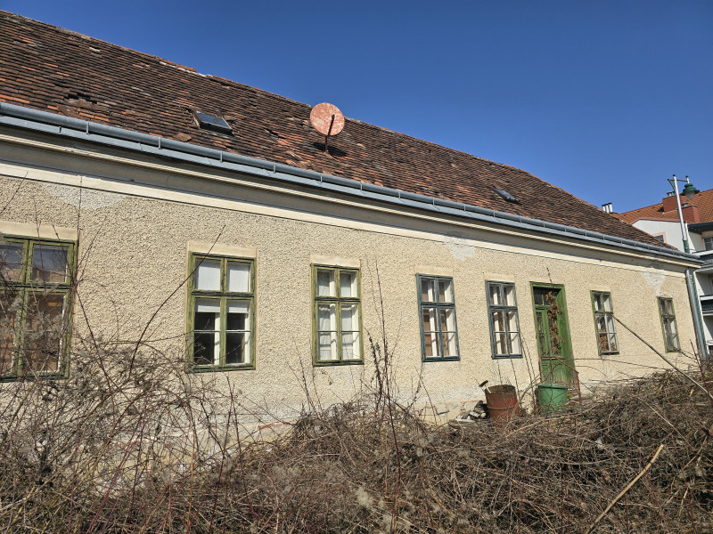2822 BAD ERLACH:  RENOVIERUNGSBEDÜRFTIGES MEHRFAMILIENHAUS IN ZENTRALER LAGE – Bild 4