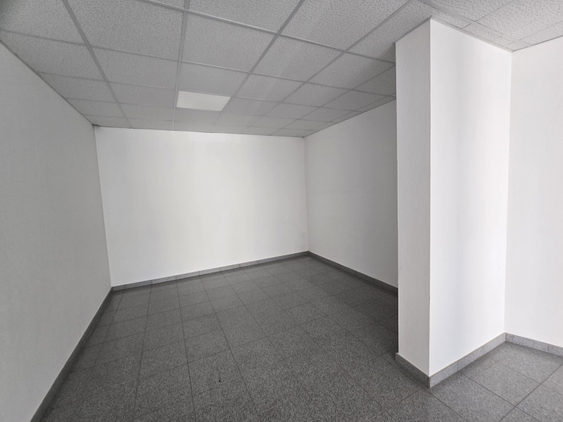 2823 PITTEN- GESCHÄFTSLOKAL IM ZENTRUM VON PITTEN - VIELSEITIG NUTZBAR! – Bild 3